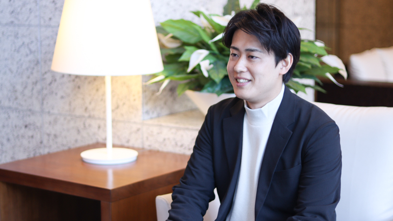 社長名鑑 地を這う現場力とロジカルな仕組み化の融合 顧客を支援から「卒業」させ真に自走できる組織を作る独自メソッド
~セールスギルド株式会社 代表取締役 古瀬 貴大~